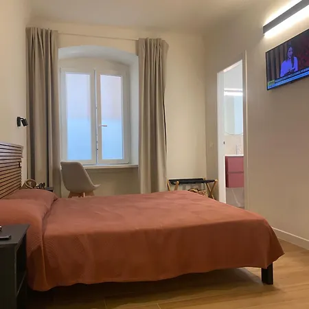 Marta's House Affittacamere La Spezia